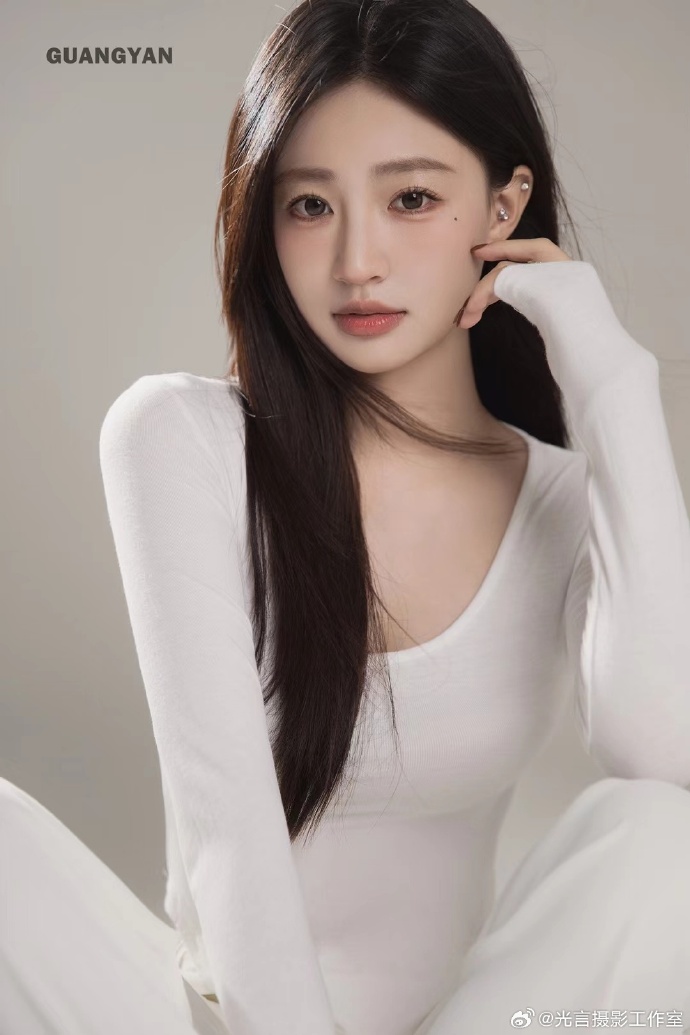 可怜的东西 剧照